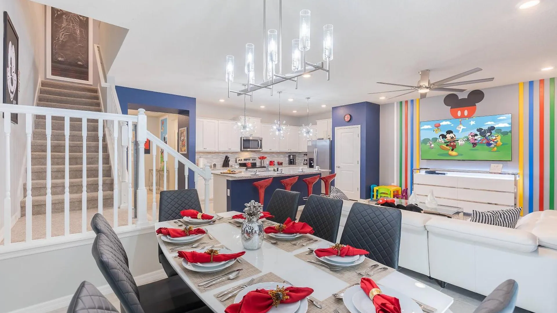 Themed Home With Pool Game Room On Resort Davenport Holiday home