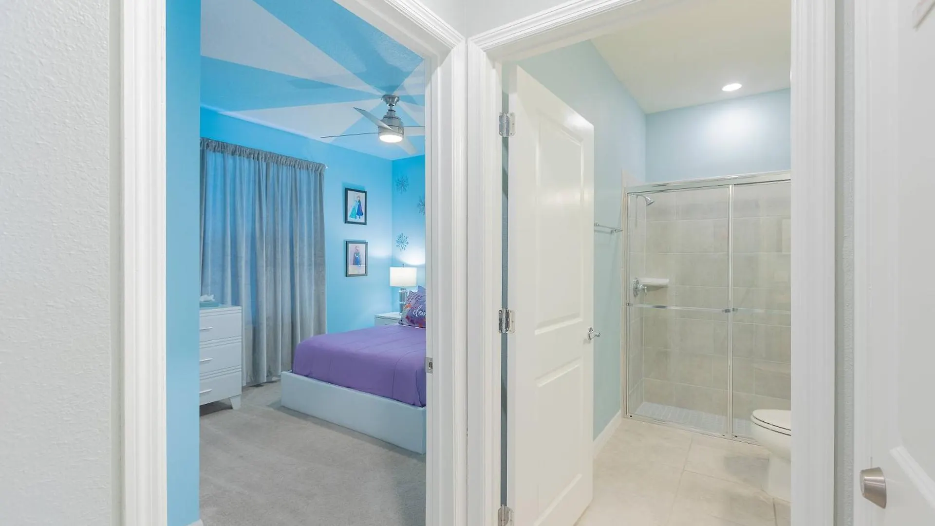 Themed Home With Pool Game Room On Resort Davenport Holiday home
